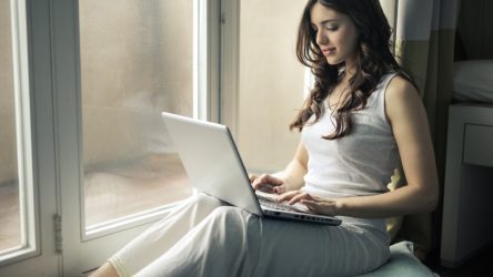 5 Best Laptops Under 300 Dollars for Big Savings